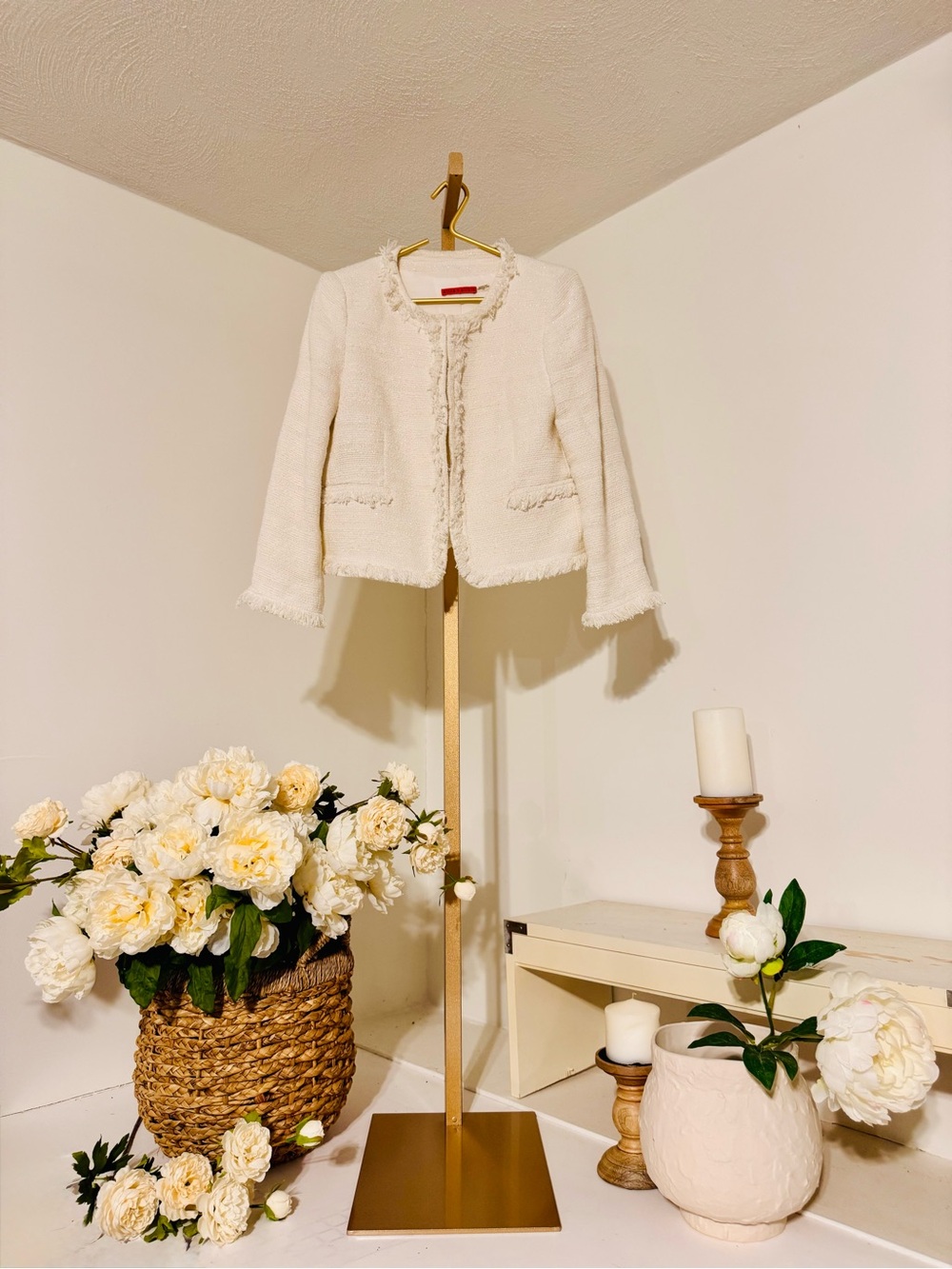 Alice + Olivia White Tweed Open-Front Jacket